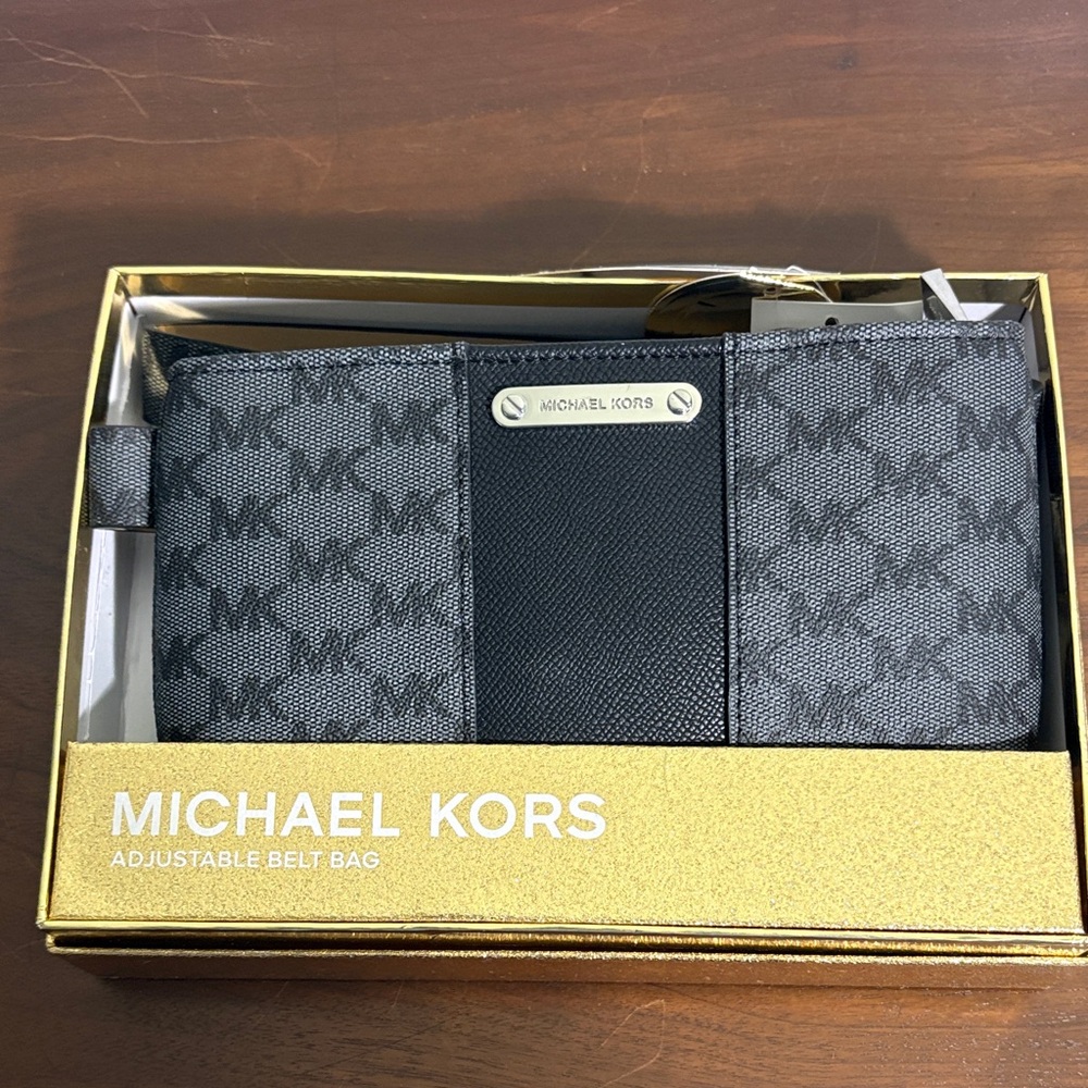MICHAEL Michael Kors Black and Gray Logo Belt Bag - New in Box - Picture 2 of 6
